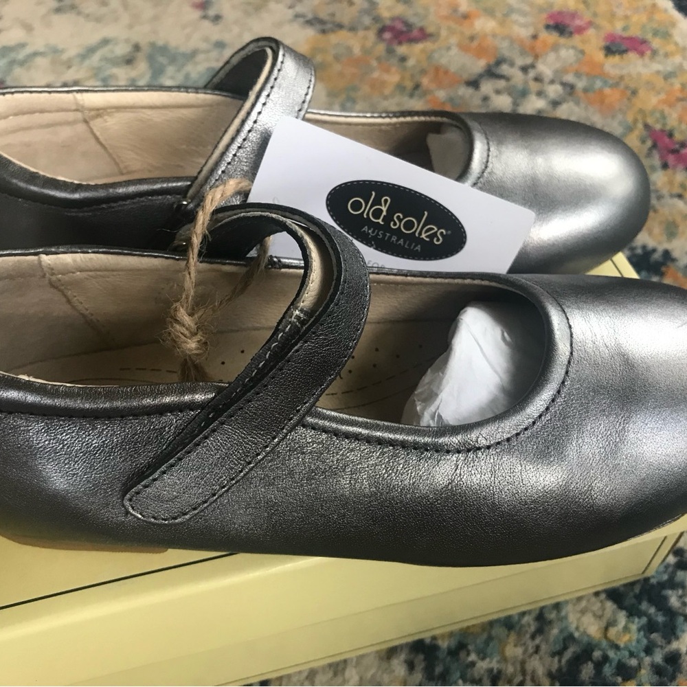 🆕 AMAZING QUALITY Old Soles Metallic Gray Kids Dress Shoes. 🩶